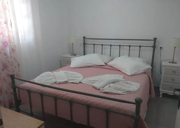 Garneli Apartments